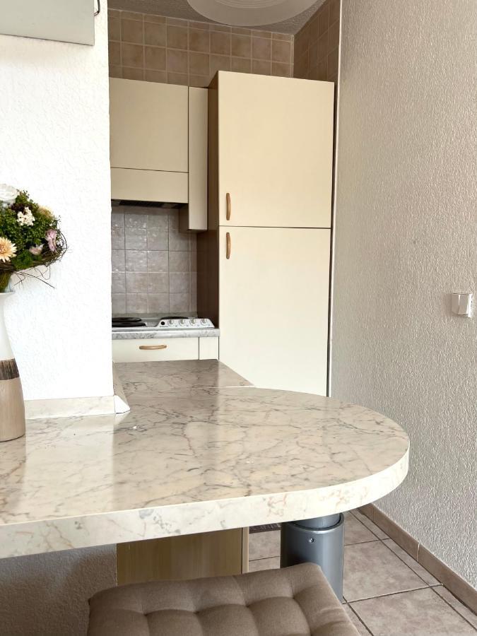 Coquet Appartement Avec Le Terrasse Sur Le Mer Rocabruna Exterior foto